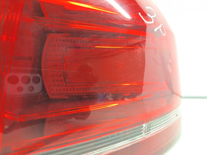  Stop aripa dreapta Audi A3 (8P1) [Fabr 2003-2012] 8P3945096A