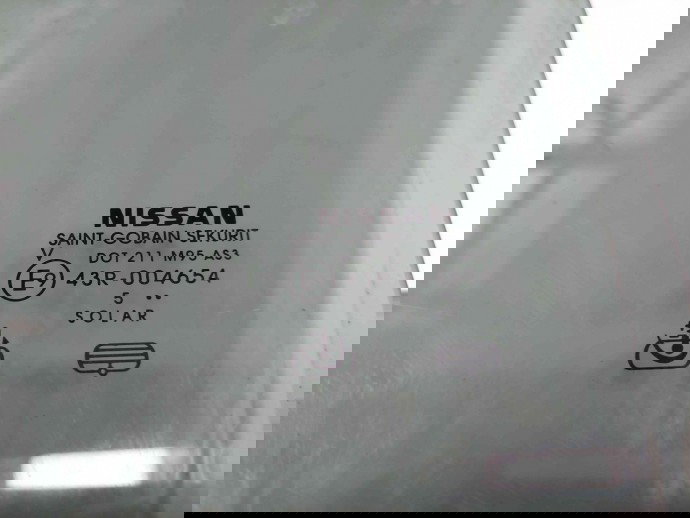 Geam usa stanga spate Nissan Navara (D40) [Fabr 2005-2014] OEM