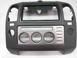 Ornament bord Nissan Navara (D40) [Fabr 2005-2014] OEM