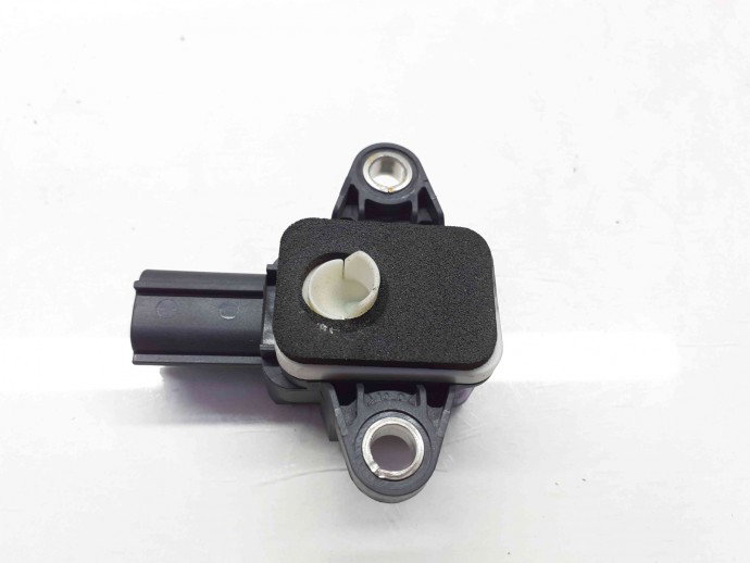 Senzor impact Audi A4 (8EC, B7) [Fabr 2004-2008] 8P0955557