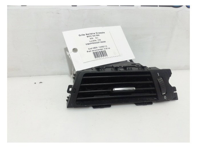 Grila aerisire dreapta BMW Seria 3 E90 2.0D 14482110 2005-2011
