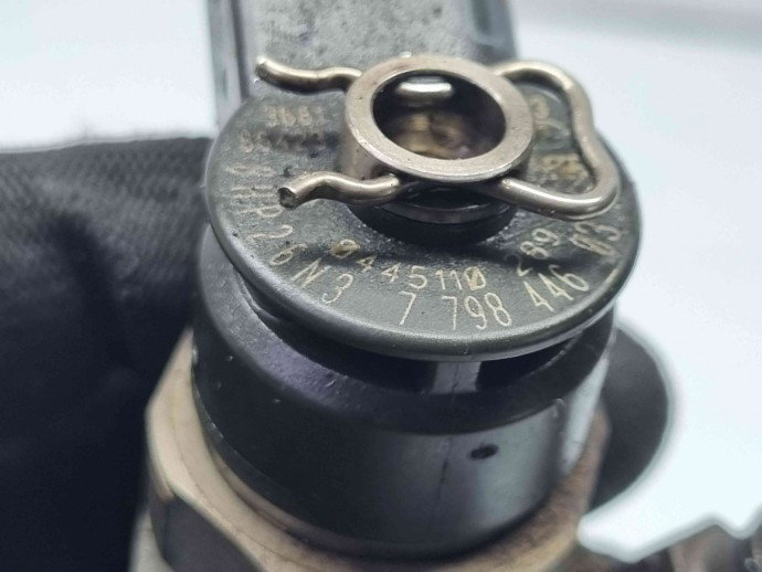 Injector Bmw 1 (E81, E87) [Fabr 2004-2010] 7798446 | 0445110289 2.0 N47 105KW / 140CP  