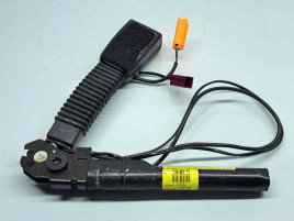  Capsa centura stanga fata Ford Focus 2 (DA) [Fabr 2004-2012] 4M51-A61209-CC