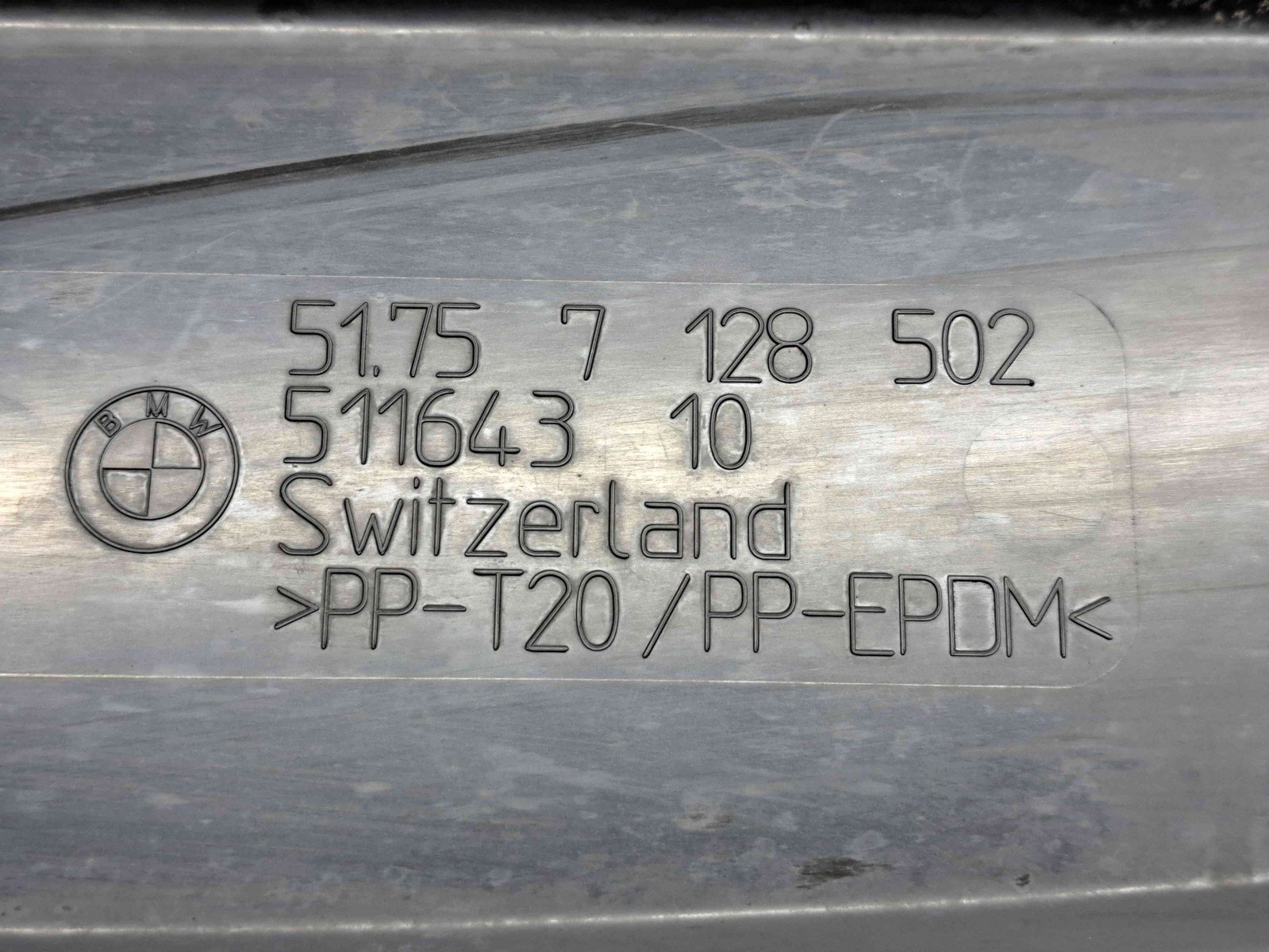 Deflector aer Bmw 1 (E81, E87) [Fabr 2004-2010] 7128502 - imagine 3