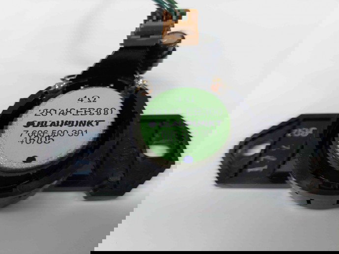 Tweeter dreapta Nissan Navara (D40) [Fabr 2005-2014] 28148EB300