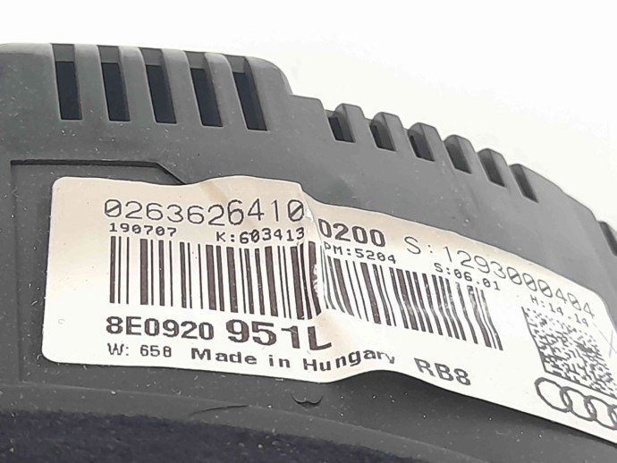 Ceas bord Audi A4 (8EC, B7) [Fabr 2004-2008] 8E0920951L