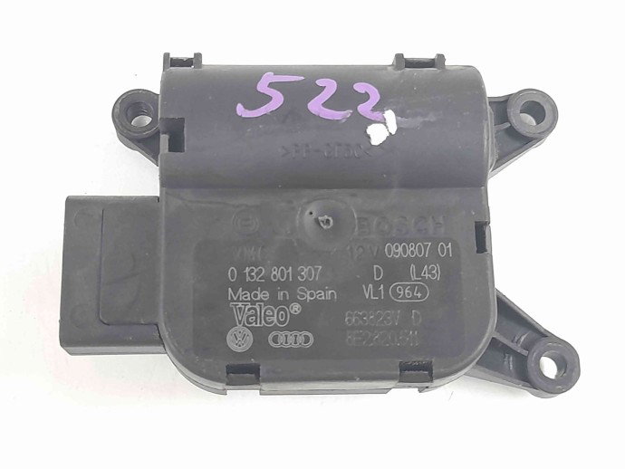 Motoras clapeta aeroterma bord Audi A4 (8EC, B7) [Fabr 2004-2008] 8E2820511