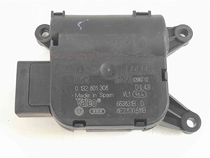 Motoras clapeta aeroterma bord Audi A4 (8EC, B7) [Fabr 2004-2008] 8E2820511B