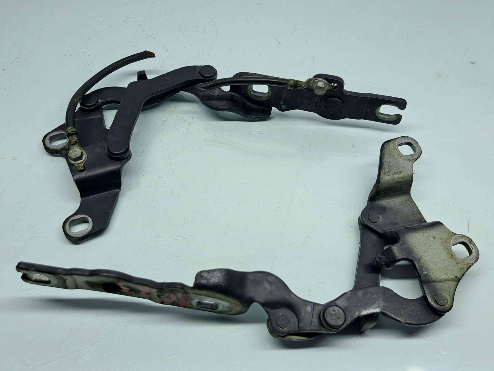 Set balamale capota Bmw 1 (E81, E87) [Fabr 2004-2010] 7060560 / 7060559