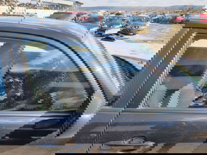 Geam usa dreapta fata MAZDA 6 Hatchback (GG) [Fabr 2002-2008] OEM