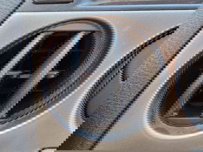  Grila aerisire centrala MAZDA 6 Hatchback (GG) [Fabr 2002-2008] OEM