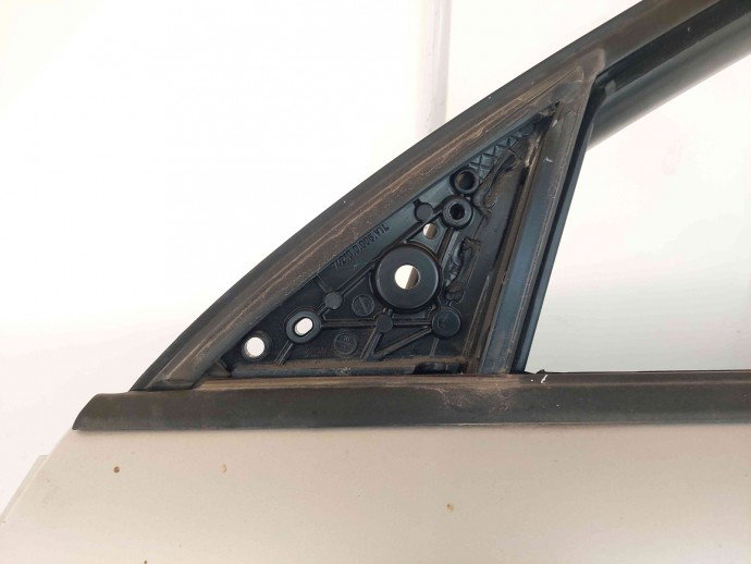 Usa stanga fata AUDI A6 (4F2, C6) [Fabr 2004-2010] LY7W