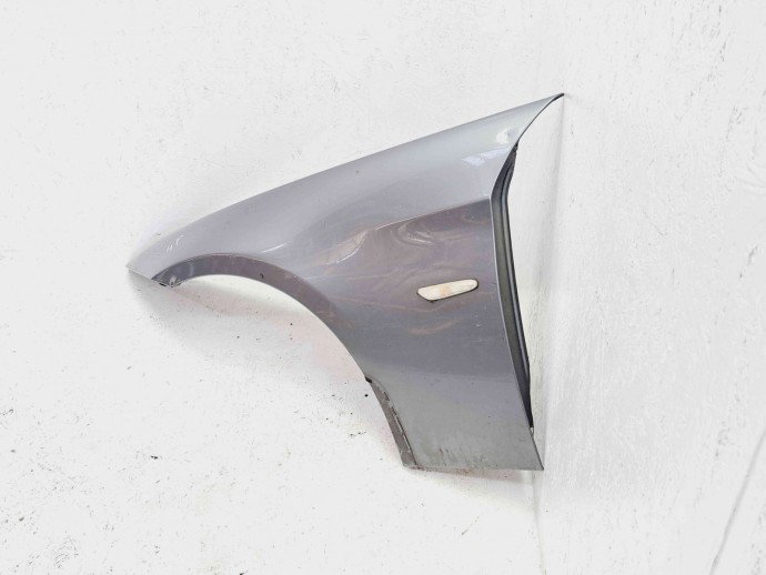 Aripa stanga fata Bmw 3 (E90) [Fabr 2005-2011] SPACEGRAU METALLIC )