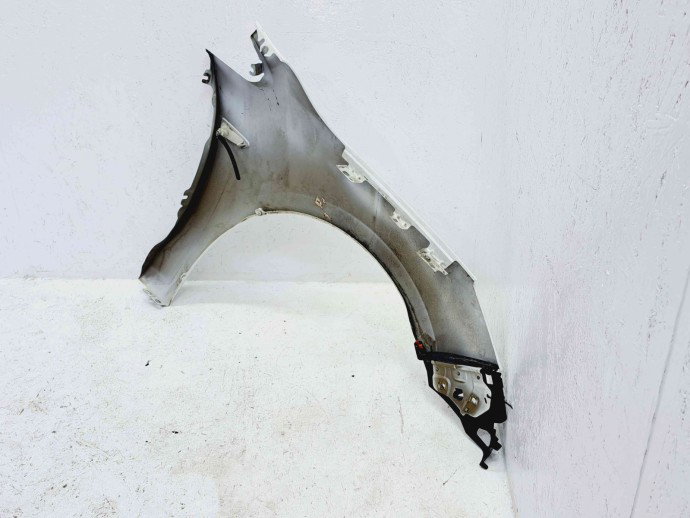Aripa stanga fata Opel Astra J [Fabr 2009-2015] GAZ