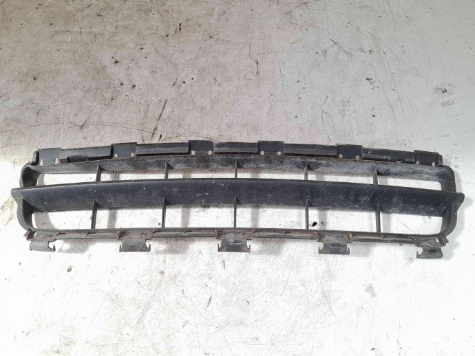 Grila bara fata Renault Symbol 2 [Fabr 2008-2012] 8200445992