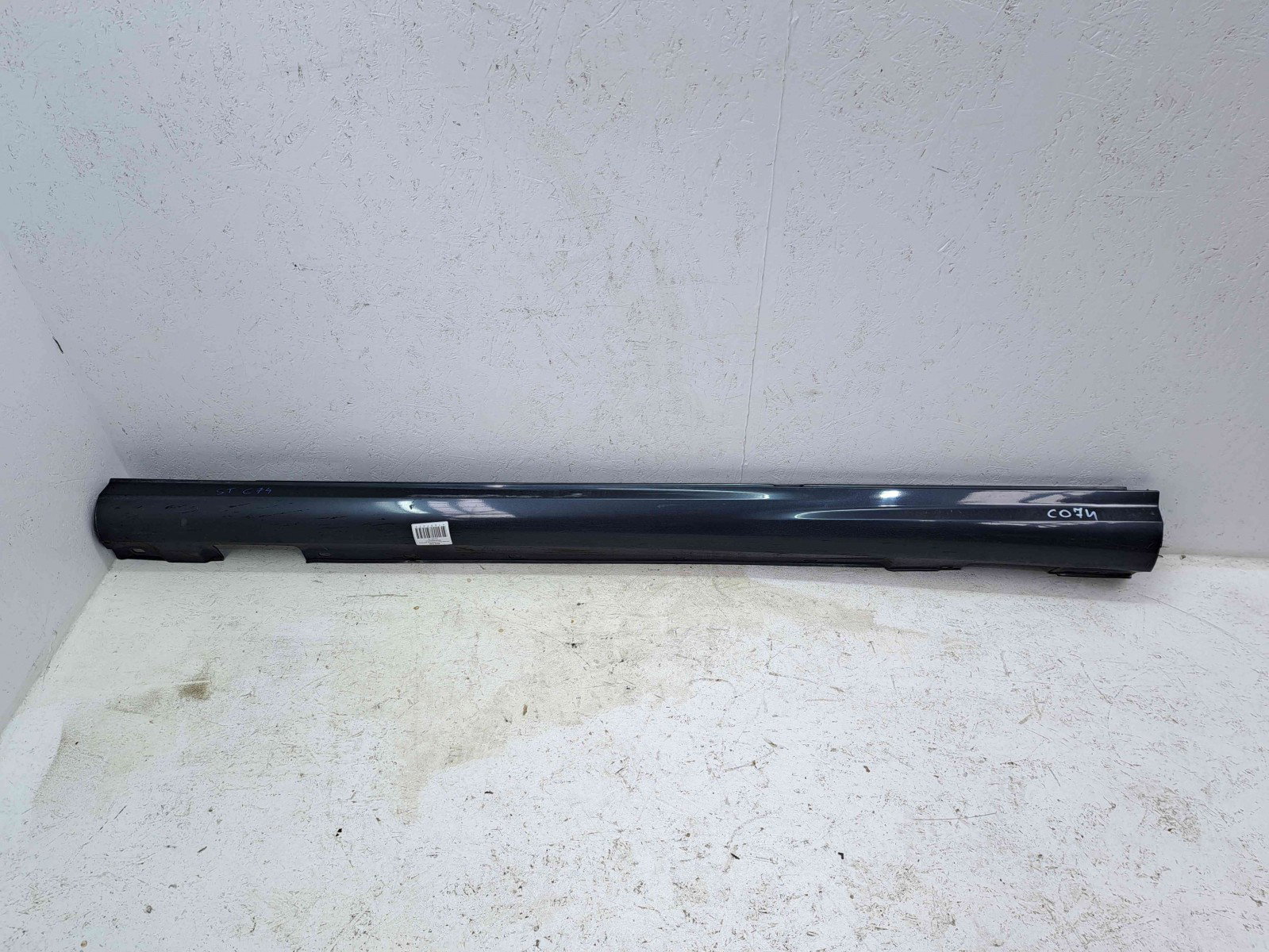 Prag lateral stanga Mercedes Clasa C (W204) [Fabr 2007-2014] A2046981354 - imagine 1