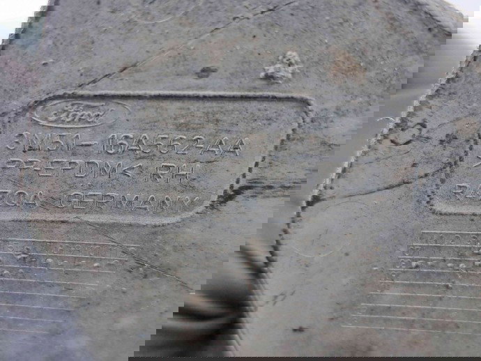 Carenaj roata dreapta fata Ford Focus 2 (DA) [Fabr 2004-2012] 3M51-16A562-AA