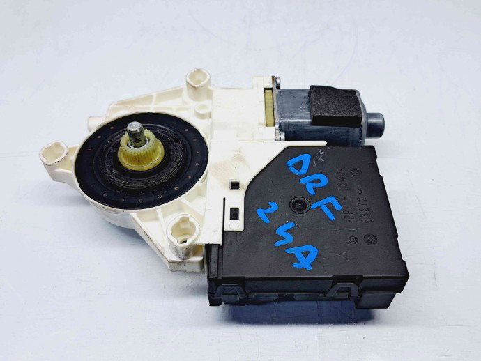 Motoras geam dreapta fata Audi A3 (8P1) [Fabr 2003-2012] 8P0959801P