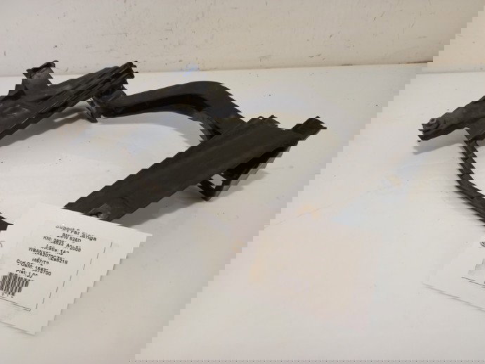 Suport far stanga BMW Seria 5 2.5 D 15873700 2004-2010