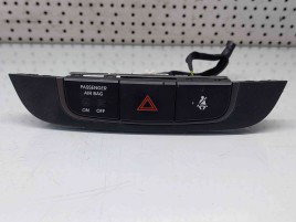  Buton avarii Hyundai ix35 (LM) [Fabr 2010-2017] 84740-2S350TJN