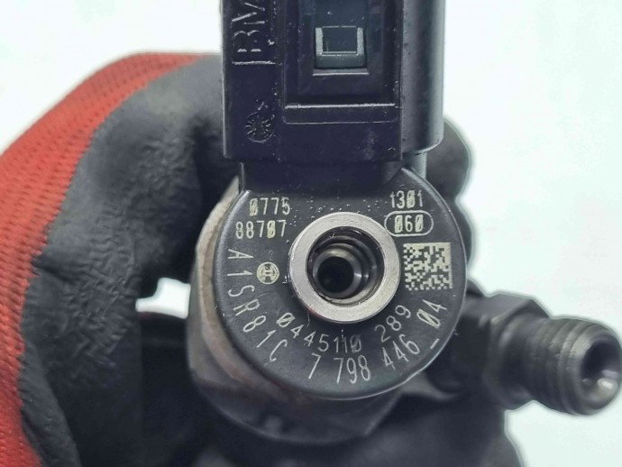 Injector Bmw 1 (E81, E87) [Fabr 2004-2010] 7798446 | 0445110289 2.0 N47D20A 105KW / 143CP  