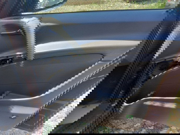 Tapiterie usa dreapta fata Mercedes Benz Vito 2.2 CDI OEM 2003-2020