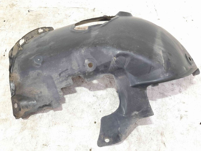 Carenaj roata dreapta fata Renault Megane 2 [Fabr 2002-2008] 8200415287
