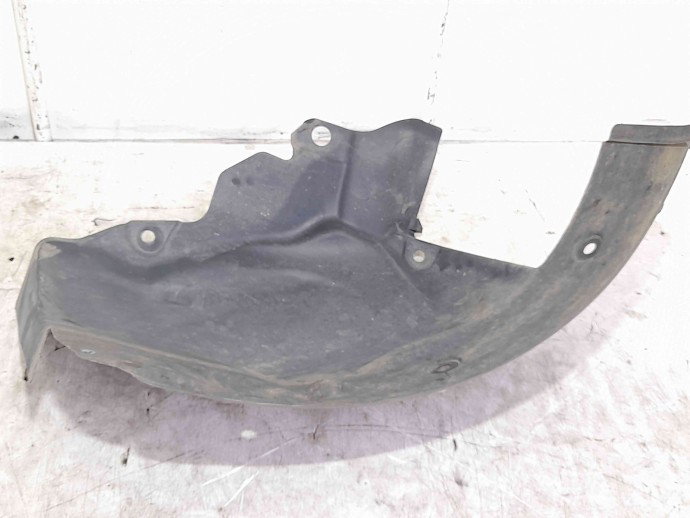 Carenaj roata stanga fata Renault Megane 2 [Fabr 2002-2008] 8200365691