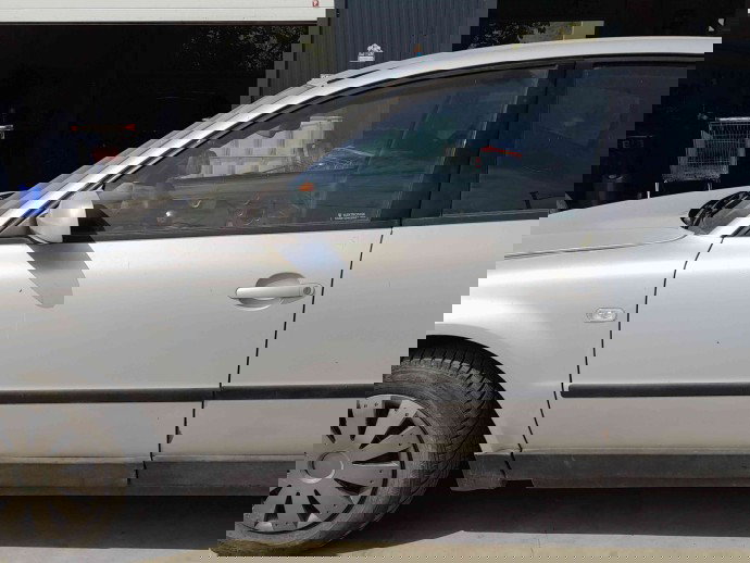 Usa stanga fata Volkswagen Passat B5 (3B2) [Fabr 1996-2000] LB7Z