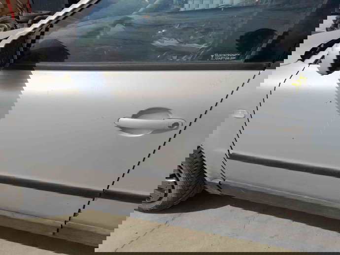 Usa stanga fata Volkswagen Passat B5 (3B2) [Fabr 1996-2000] LB7Z