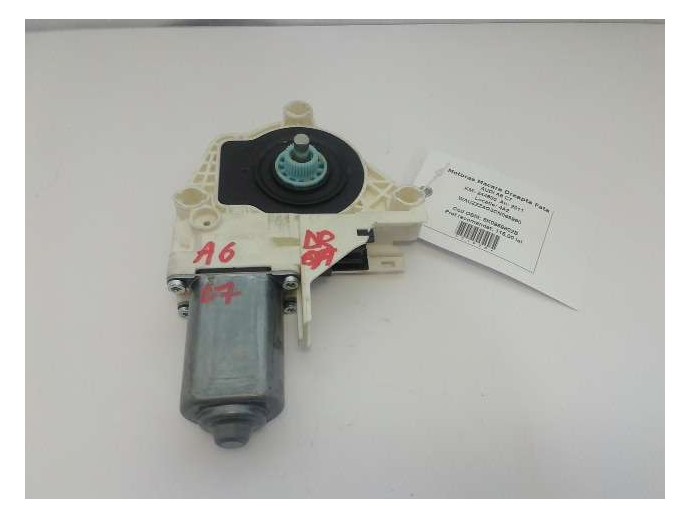 Motoras macara dreapta fata AUDI A6 C7 2.0 2011 8K0959802B