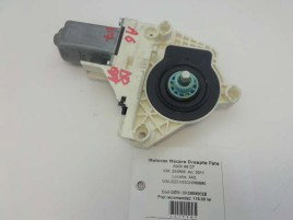 Motoras macara dreapta fata AUDI A6 C7 2.0 2011 8K0959802B