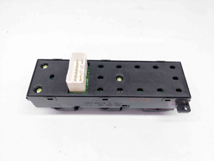 Butoane comanda geamuri sofer Hyundai Santa Fe 2 (CM) [Fabr 2005-2012] OEM