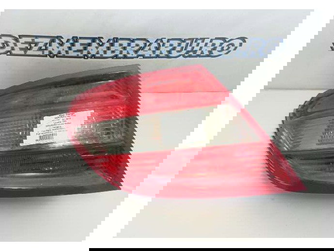 Stop stanga MERCEDES C200  2010 2048202964L