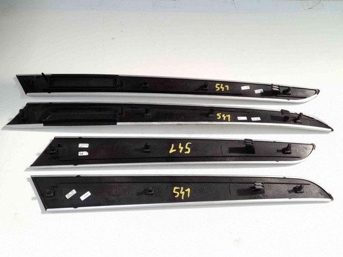 Set trimuri usa Audi A6 facelift (4F2, C6) [Fabr 2004-2010] 4F0867410A / 4F0867420