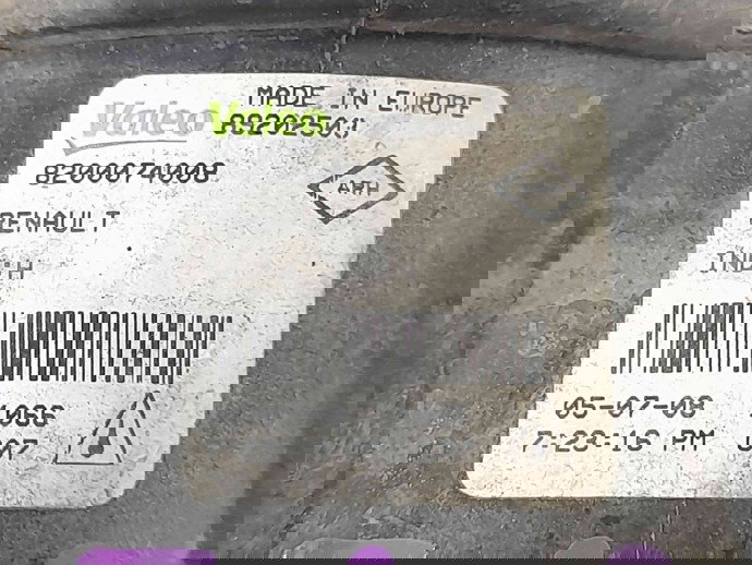 Proiector ceata dreapta Renault Symbol 2 / Thalia [Fabr 2008-2012] 8200074008