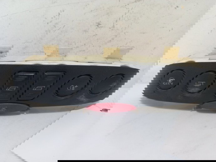 Consola centrala cu buton avarie Fiat Punto 1.3 JTD 735359889 1999-2007