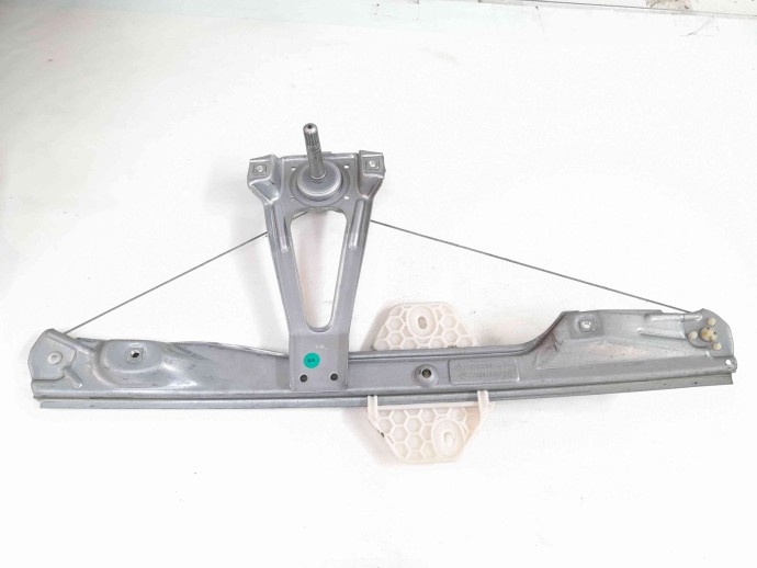 Macara manuala geam stanga spate Renault Symbol 2 / Thalia [Fabr 2008-2012] 7700434697