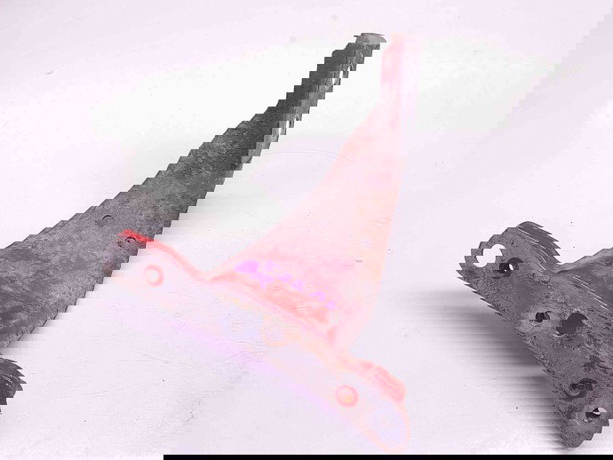 Suport aripa dreapta fata Audi A4 (8EC, B7) [Fabr 2004-2008] 8E0821138A