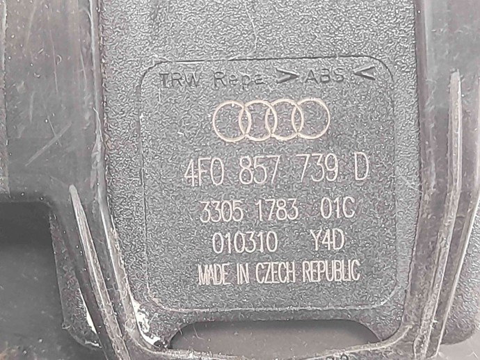 Capsa centura spate mijloc Audi A6 facelift (4F2, C6) [Fabr 2004-2010] 4F0857739D