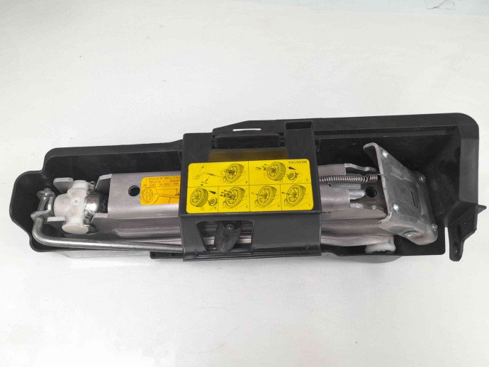 Cric Audi A6 facelift (4F2, C6) [Fabr 2004-2010] 4F0011215B