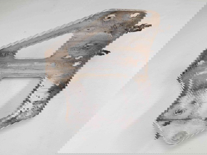 Suport aripa dreapta fata Audi A6 facelift (4F2, C6) [Fabr 2004-2010] 4F0821136A