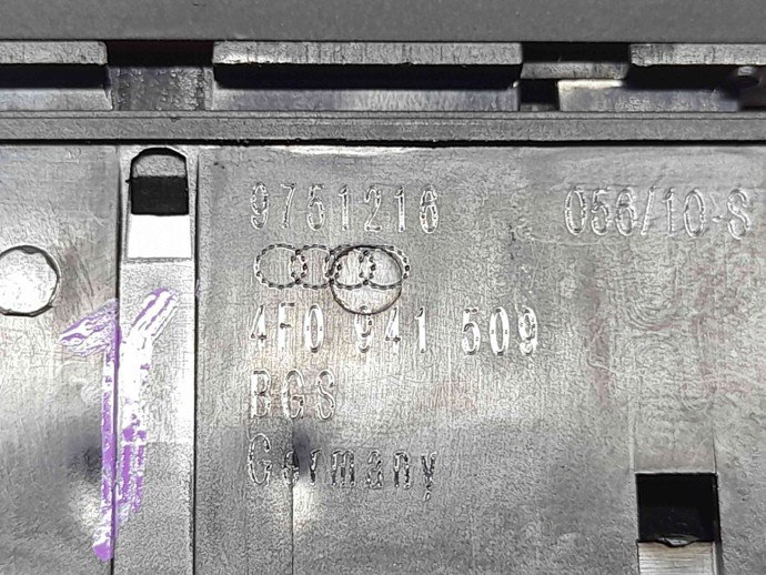Buton avarii Audi A6 facelift (4F2, C6) [Fabr 2004-2010] 4F0941509