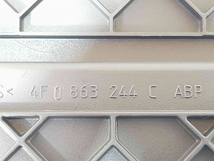 Consola centrala spate Audi A6 facelift (4F2, C6) [Fabr 2004-2010] 4F0863244C