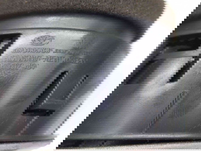 Grila aerisire centrala dreapta Chevrolet Aveo (T250, T255) [Fabr 2003-2011] 96602404