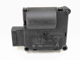 Motoras clapeta aeroterma bord Audi A6 facelift (4F2, C6) [Fabr 2004-2010] 4F0820511A