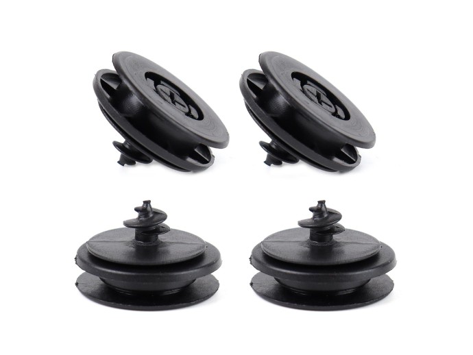 Set 4buc clipsuri pentru fixarea covoraselor auto in podea      -