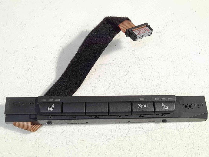 Buton incalzire scaune Bmw 1 (E81, E87) [Fabr 2004-2010] 6970920