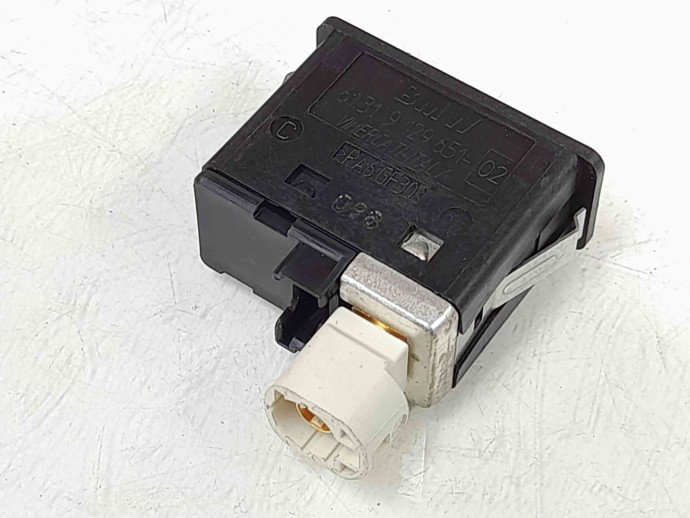 Conector auxiliar USB Bmw 1 (E81, E87) [Fabr 2004-2010] 9129651