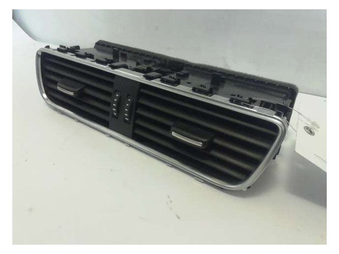 Grila centrala AUDI A4 B8 S LINE CAGA 2009 8T2820951B